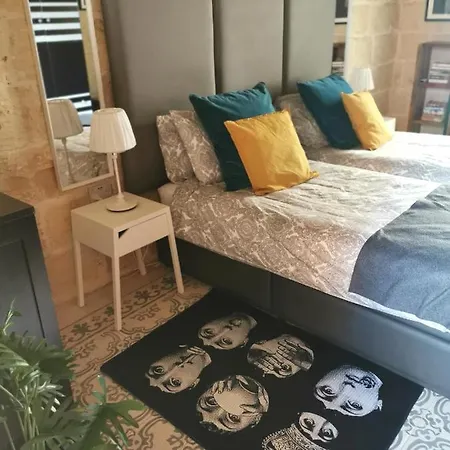 Large Bedroom In Boutique Style With Pool Il-Pergla