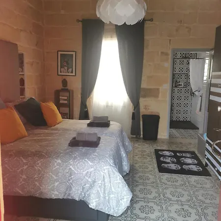 Ubytování v soukromí Large Bedroom In Boutique Style With Pool Il-Pergla