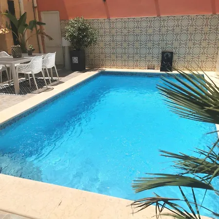 Large Bedroom In Boutique Style With Pool Privat bolig *